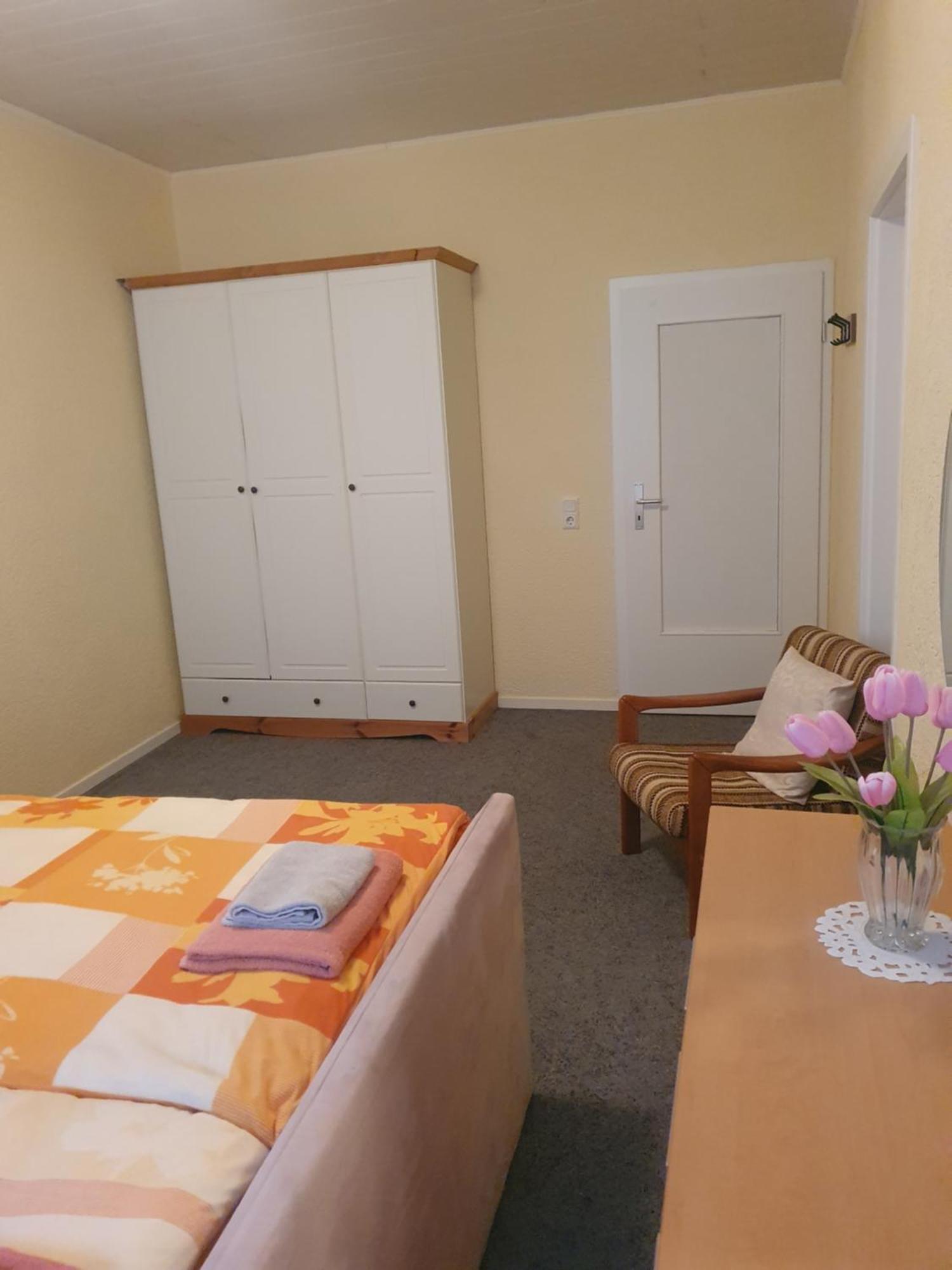 Guest House Grünstadt Δωμάτιο φωτογραφία